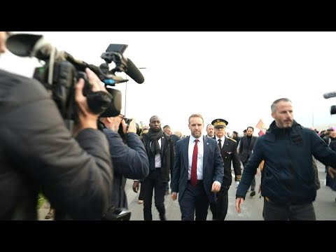 French minister escorted from Michelin factory in a hurry | AFP