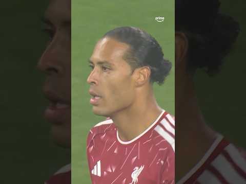 Villarreal lead at Anfield after <strong>VAN</strong> DIJK MISTAKE 😨 #Liverpool #VanDijk #LFC #ChampionsLeague
