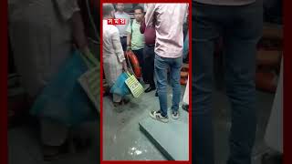 যাত্রীসহ মাঝ নদীতে ঝড়ের কবলে লঞ্চ #launch #river #storm #somoytv #shorts