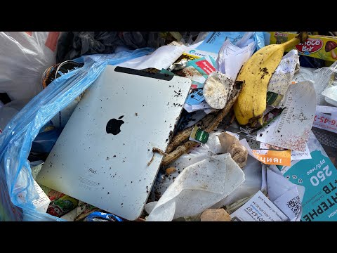 Как я зарабатываю лазая по мусоркам Питера ? Dumpster Diving RUSSIA #11