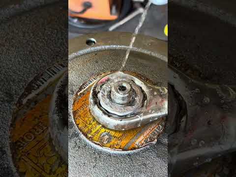 diy flywheel nuts tricks🇺🇸😱 #subscribe #bjuneworks #usa #mechanic #shorts