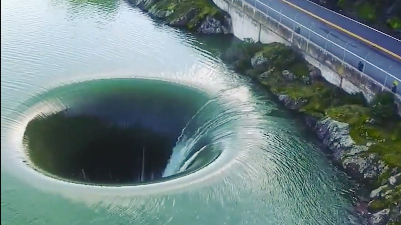 15 DEEPEST Holes in the Earth