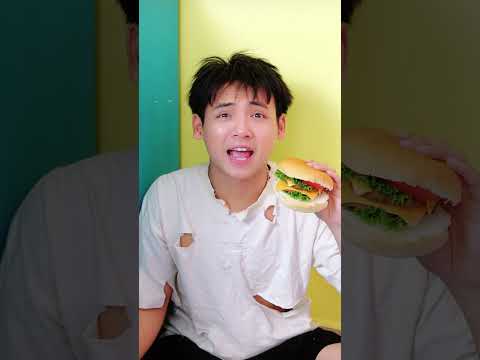 That's how the hamburger was made 💸 🍔 #taihoa #viral #shorts poster