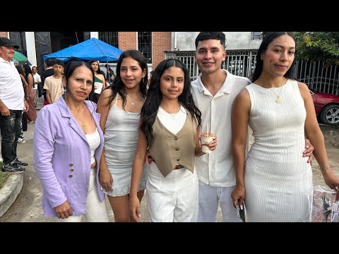 La primera comunión de Estefanía😱😍(el sacerdote nos regañó) // jonfer y Valentina