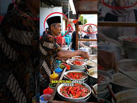 Bapak Ini Aslinya Jualan Bakso, Namun kayak Jualan Cabai‼️#bakso #streetfood #kulinerunik  #shorts
