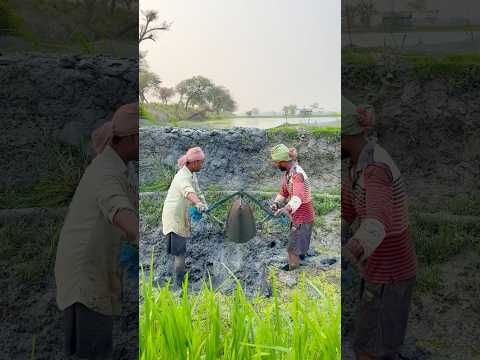 cutting mud in a new technique #mud #work #agriculture