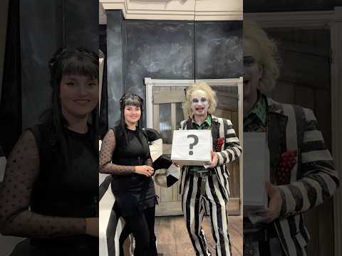 Napiš do komentáře jestli si vybereš 1000,- nebo mystery box! #beetlejuicechallengecz #beetlejuicecz