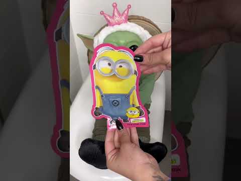 MASCARILLA DE MINIONS ANTES DE VIAJAR 🤩🤣🤣 #shorts