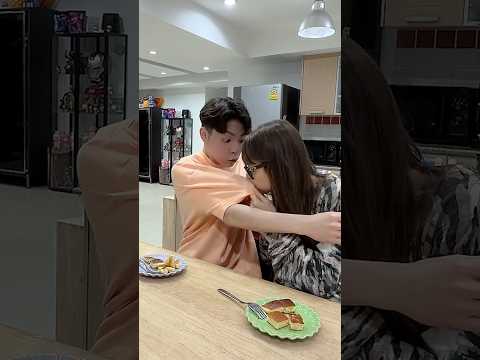 どこで拭いてんの！？呆れ果てた母の行動に世界が驚愕…😱