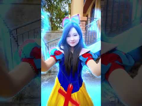 Splash water.#Snow#short#clown#Angel