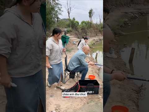 Gái xinh đi câu cá về cho chồng anh gặp anh móm thủ không biết câu và cái kết #fishing #giaitri