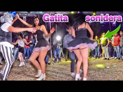 LLEGA DE GATITA Y CAUSA SENSACION HERMOSA SONIDERA AL BAILAR // ESTRENO 2025  SONIDO MANHATTAN