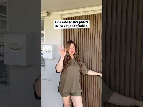 Cuándo te despierte tu esposa tímida 😅🤣🙊