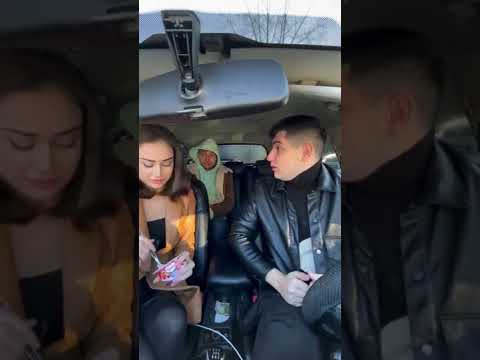 КАК ПАРНИ МЕНЯЮТСЯ ПРИ СВОИХ ДРУЗЬЯХ 🤦‍♀️ #shorts