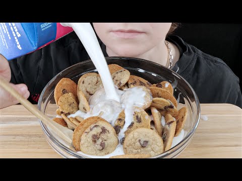 ASMR Soft Baked Chocolate Chip Cookies & Milk Dessert Mukbang | VNM ASMR