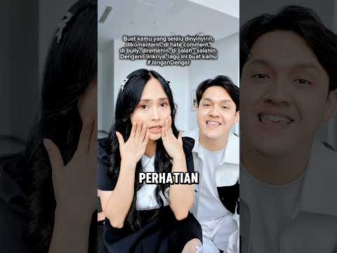 “Kadang cuma opini ampas, yang hanya lewat tanpa bekas,dari jiwa yang haus perhatian” #JanganDengar