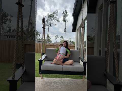 Loren gave me a code of you want to get a swing! MORGAN5 & link in my bio๐ซถ โโ @HoustonDeckandShade
