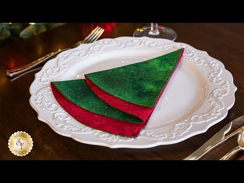 Simple DIY Folded Christmas Tree Napkin | Shabby...