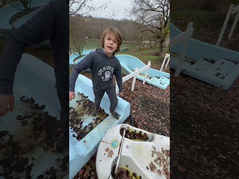 Camille descend le toboggan en Bobsleig !!! 😲😲😲 #shorts #viral