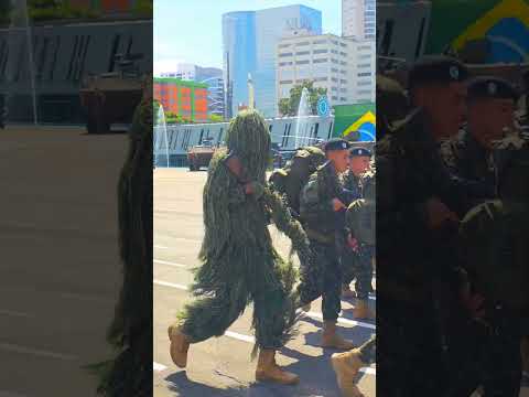 Sem excessos, sem desvios — apenas disciplina, ritmo e missão.é assim que a tropa se apresenta.