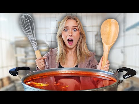 24h in der kleinsten Küche der Welt kochen & @rewinside probiert 🧑🏼‍🍳