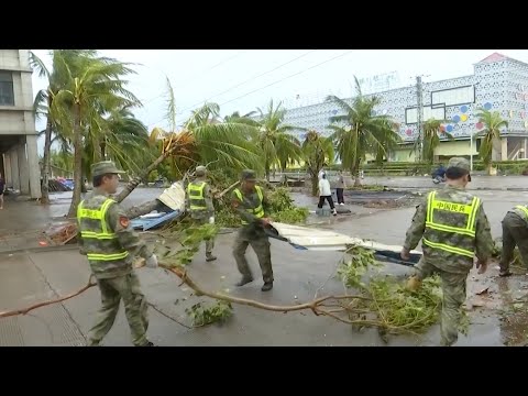 Over 149,000 relocated in Wenchang as Typhoon Yagi hits Hainan