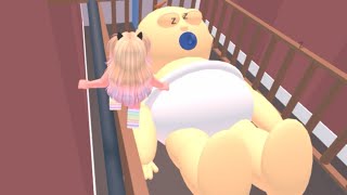 Tenho que escape desse bebê gigante #roblox