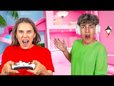 MOM TRIED GAMING… It Went TERRIBLE!! | Royalty Gaming