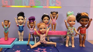 Gymnastics ! Elsa & Anna toddlers - competition - who wins?