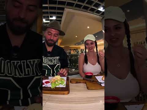 التقيت مع صديقتي الاوكرانية في #جزيرة_بالي 😍