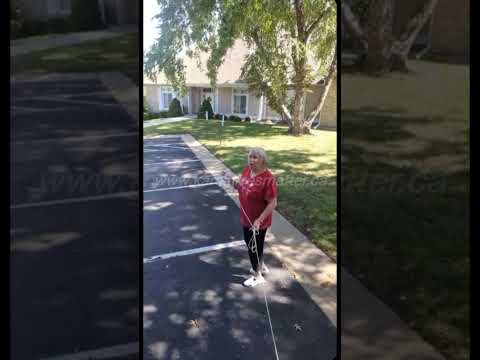 Guy gets hired to do a job for someone living on an HOA… 😬 #karens #hoa #boomers #cops #karen #smh