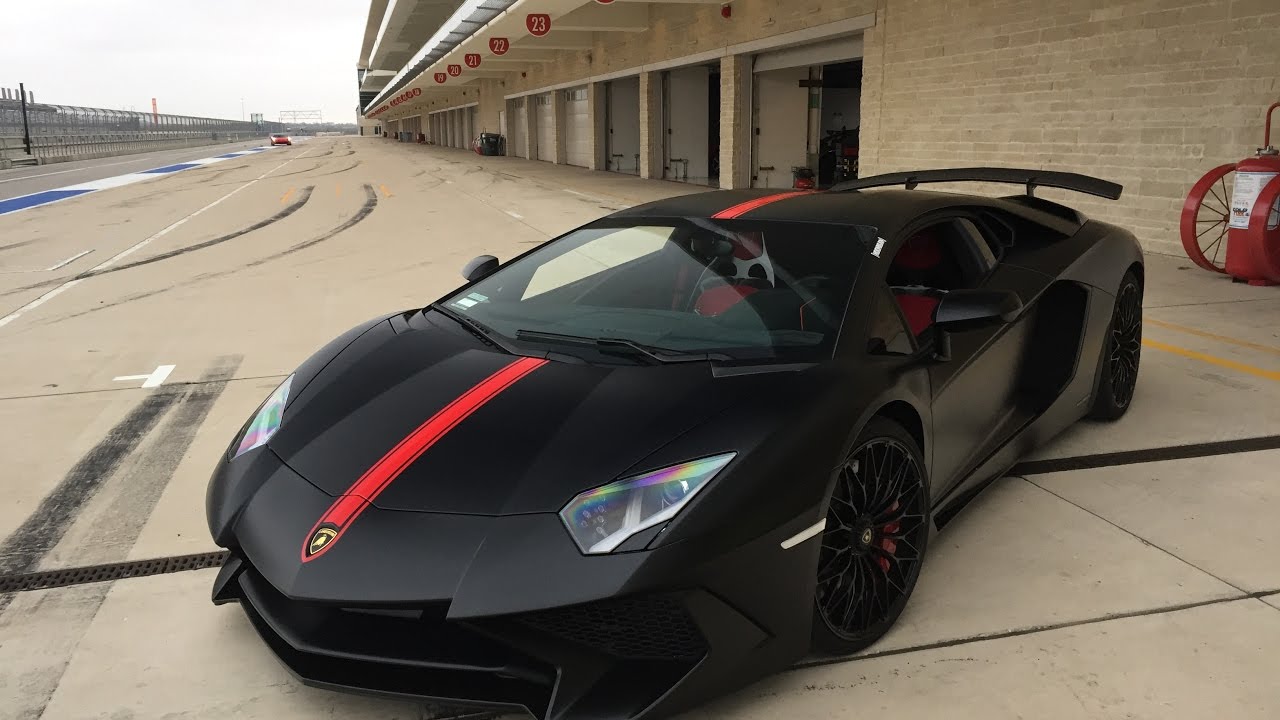 Lamborghini Aventador SV Hot Laps Around Circuit of the Americas