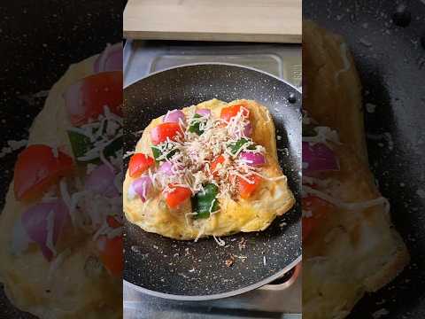 Easy and Tasty Egg Bun Pizza #shorts