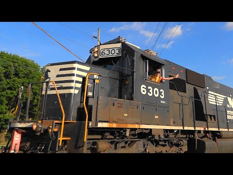 Awesome NS Conductor & a Pair of EMD SD40E Rebuilds 🙋‍♂️