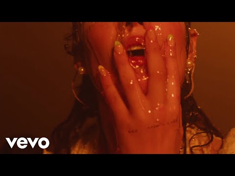Halsey - honey (Live from Los Angeles)