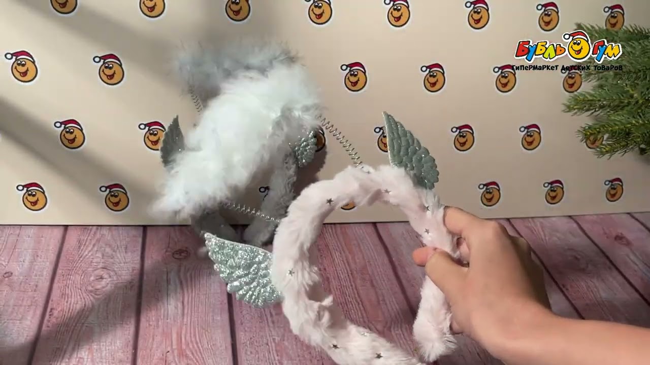 Ободок пушистый со звездами новогодний в ассортименте 22см - видео