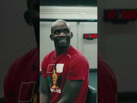 Dwayne Johnson, Themba Gorimbo'ya ev hediye ediyor - UFC #dwaynejohnson