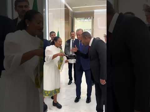 #ethiopian_food #habeshafood #eritreanfood #habesha #habeshaculture #ethiopian #food #foodie #duet