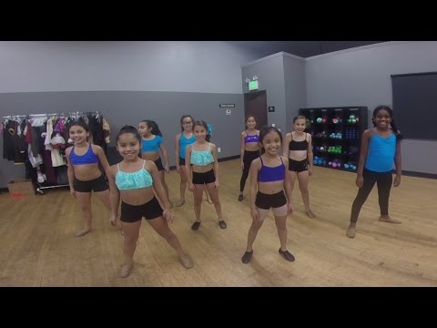 Justin Bieber - "Sorry" & Becky G. - "Break A Sweat" Dance Video