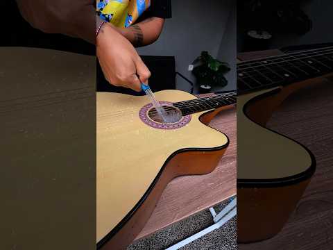 Eksperimen Masukin Air Ke Dalam Lobang Gitar Akustik