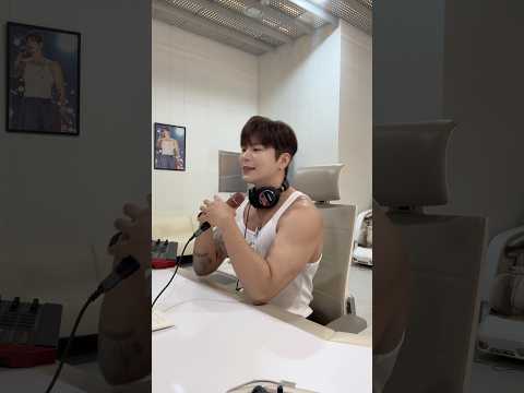 국가권력급 Golden (MAKTUB COVER)