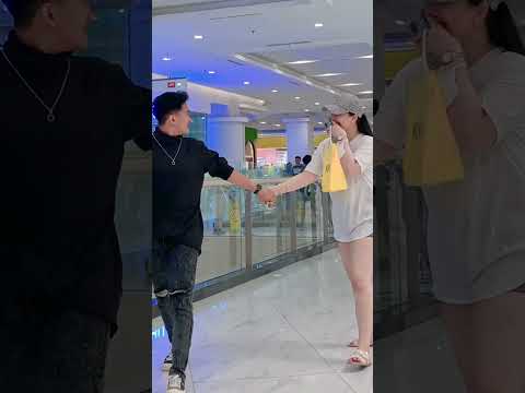PRANK GANDENG TANGAN CEWE CINA CANTIK #viraltiktok #shorts