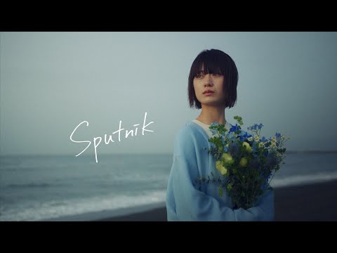 Monenai - Sputnik (Official Music Video)