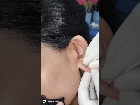 ঢাকা থাকে client আসছে, কানের ছিদ্র বন্ধ করতে,ফারিয়া বিউটি পার্লার