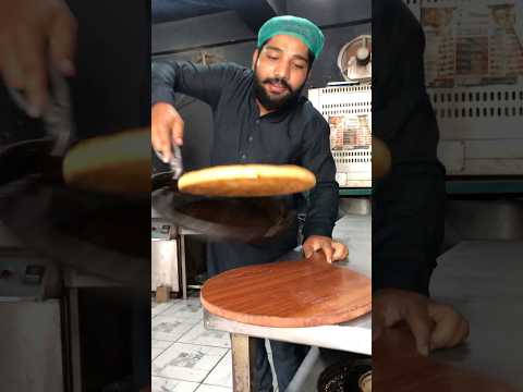 Teri aisi ki tesi Pizza khana hai 😂 #pizzaschool #italianfood #food #pizzalover #funny #pizzalove