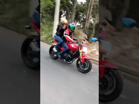 HORNET VERMELHA CORTANDO DE GIRO ๐ฅ #shorts