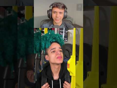 REACT JOOJNATU - QUANDO UMA SENHORA ENTRA NO ÔNIBUS 😂😂  #shorts