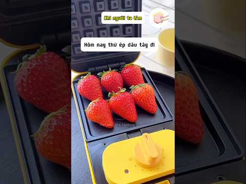 Khi tôi vs ng khác thử làm dâu tây ép bỏng, Ai Sẽ Thành Công #shorts #short #food