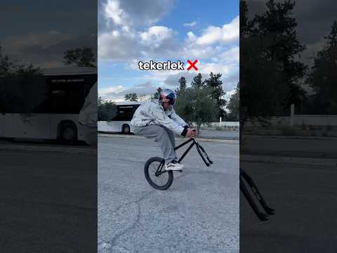 Bisiklet gitmeyecek duruma gelene kadar tüm parçaları çıkarıyoruk ! #bmx #bisiklet #shorts