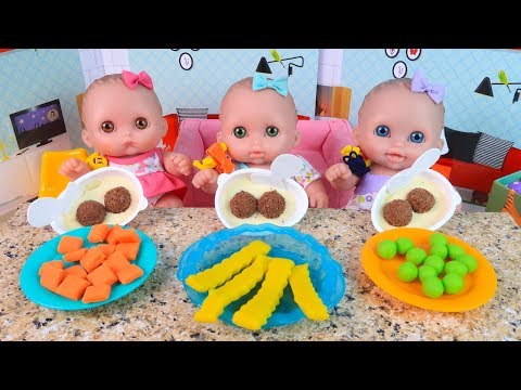 Куклы Пупсики Играют Убирают Кушают Открывают #Киндер Джой Сюрприз Мультик для детей